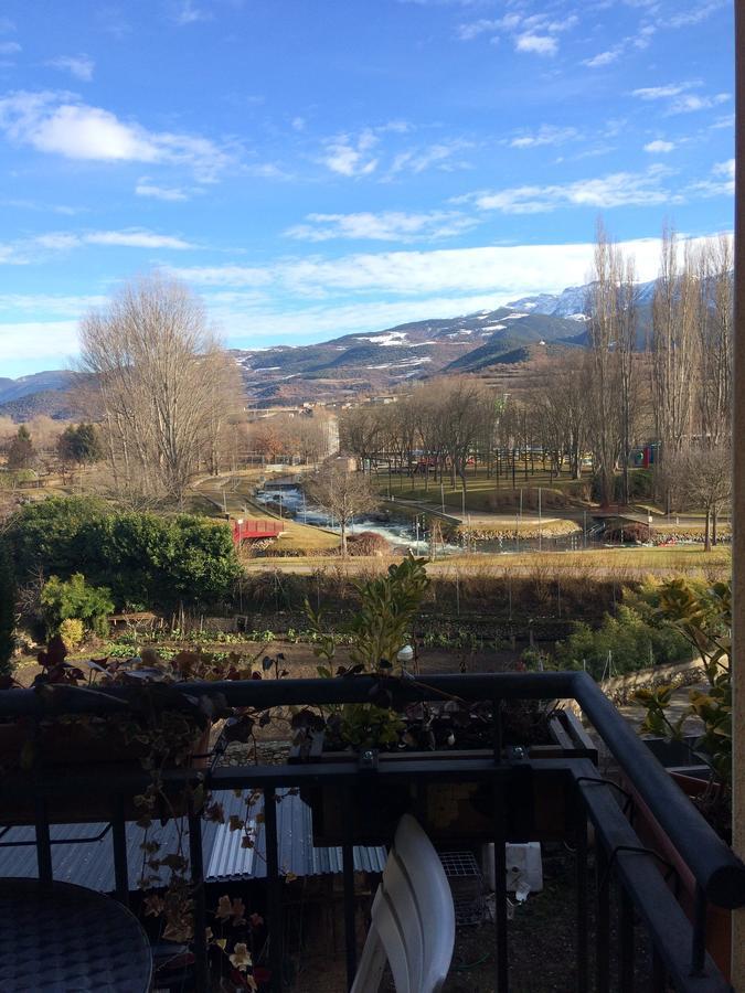 Casa Catharina Bed & Breakfast La Seu d'Urgell Exterior photo